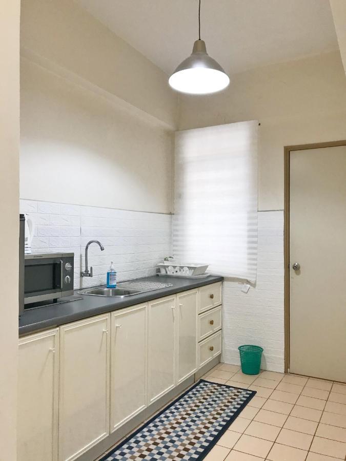 Port Dickson Glory Beach Resort Apartment 5Pax 3Br Экстерьер фото